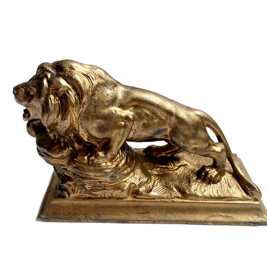 lion presse papier, gilded metal lion, antique paperweight, French desk accessory, French lion sculpture, gilt metal paperweight, library décor, gentleman’s office, collectible lion, French decorative object, antique gilt figure