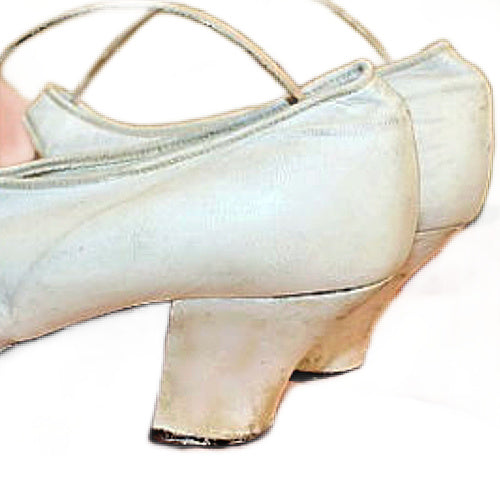 Antique White Leather Bridal Wedding Shoes with Chiffon Roses