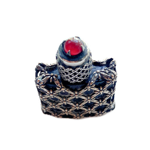 Delicate Art Deco French silver mini perfume bottle with ruby‑tone glass jewel — a finely crafted collectible treasure.
