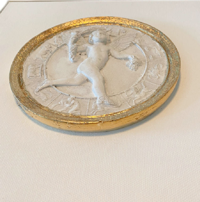 Cherub plaster wall relief, circular gilt canvas art, Grand Tour style neoclassical decorative wall piece