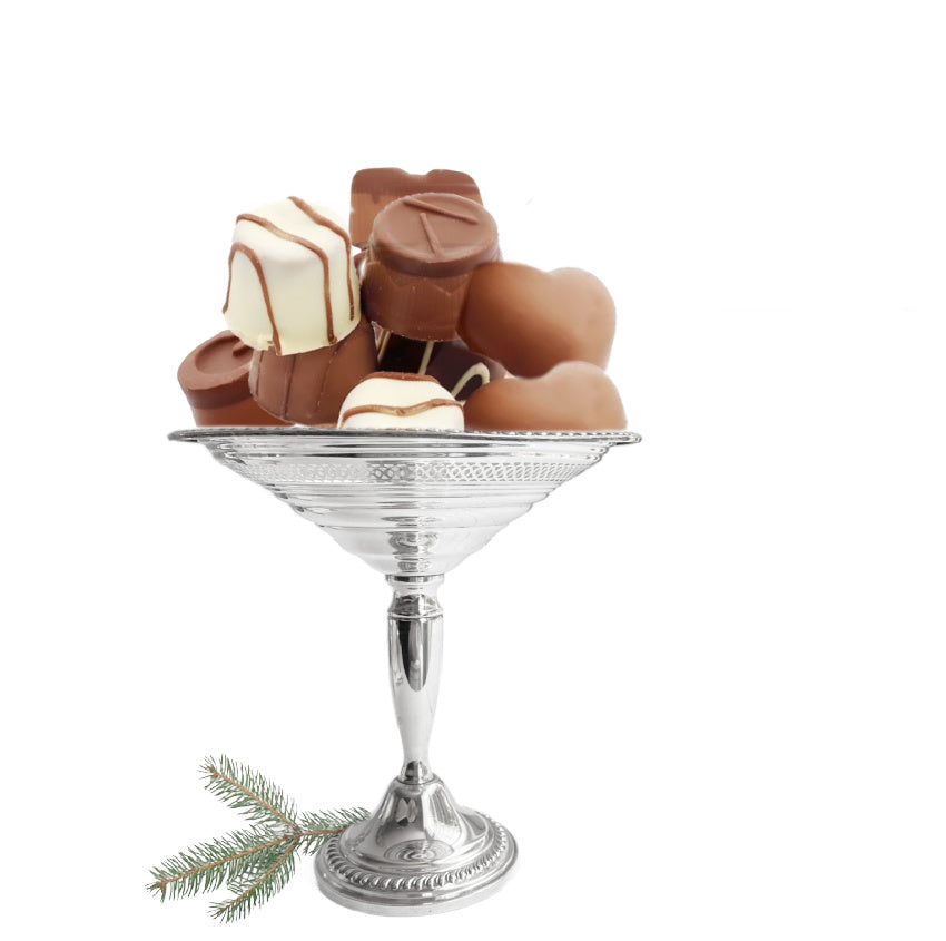 sterling silver dish, filigree bonbon bowl, antique silver pedestal, vintage sterling centerpiece, silver serving dish, luxury tableware, collectible silver with French chocolates