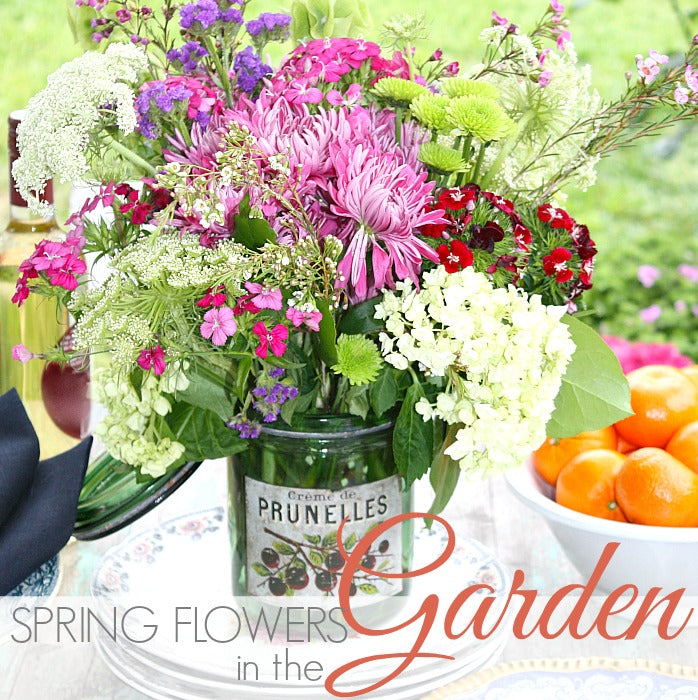 SPRING FLOWERS IN THE GARDEN