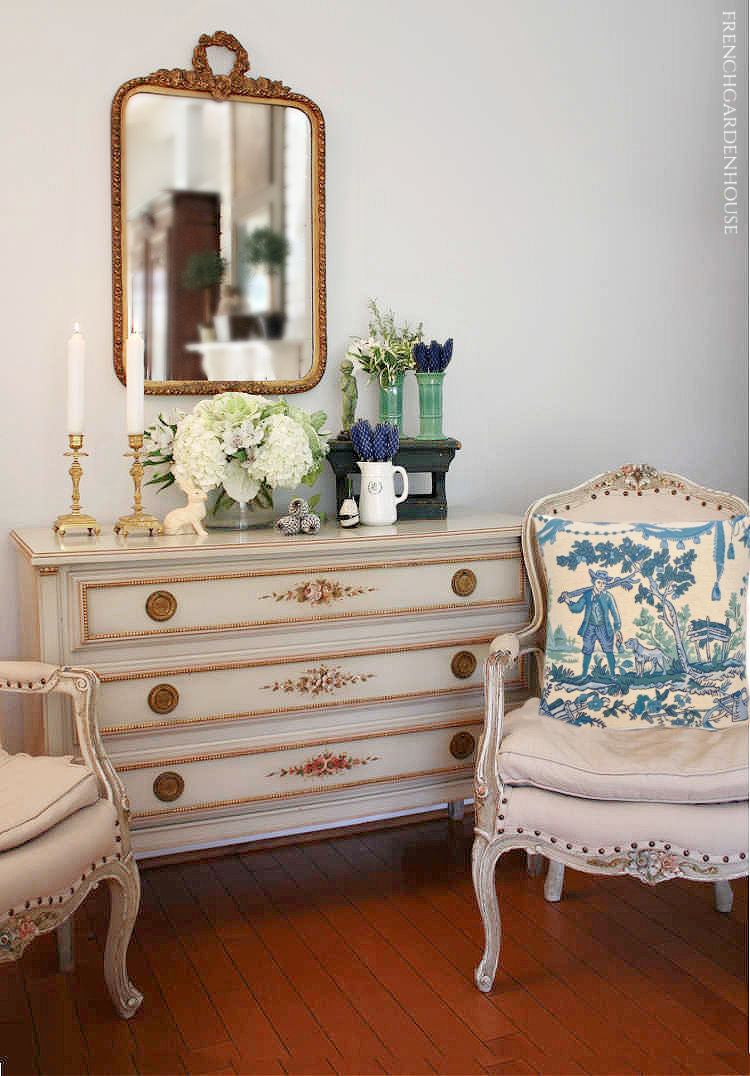 Blue & White A Perennial Spring Favorite