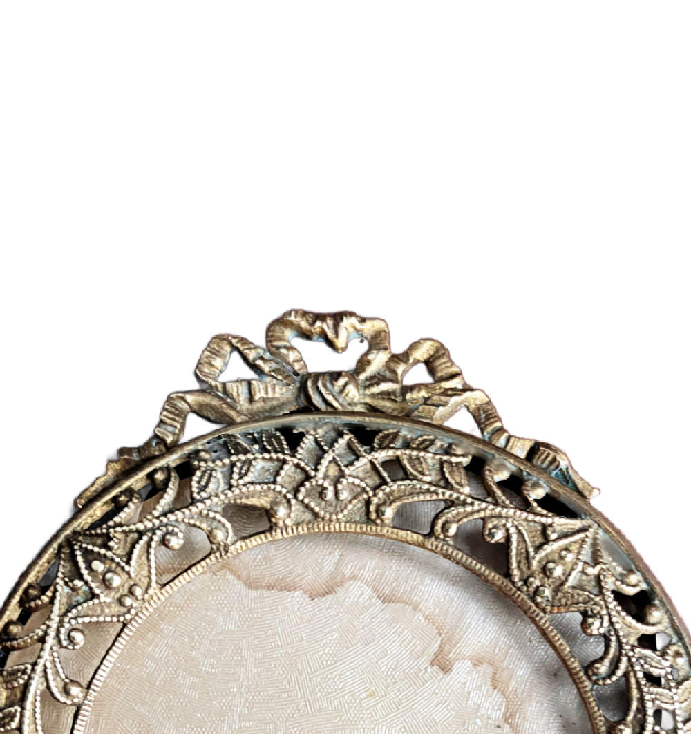 19th Century Ormolu Gilt Bronze Picture Frame - Louis XVI Style showing 
top bow detail