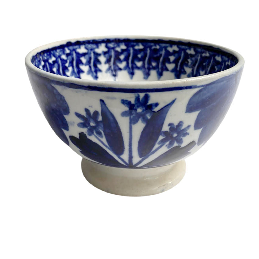 Antique Flow Blue Feathered Tea Bowl, Petrus Regout, Maastricht, 1883