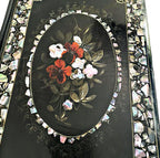 Napoleon III desk blotter in paper mache with mother-of-pearl floral inlay. Elegant folio design, collectible antique, perfect for refined writing desks.
