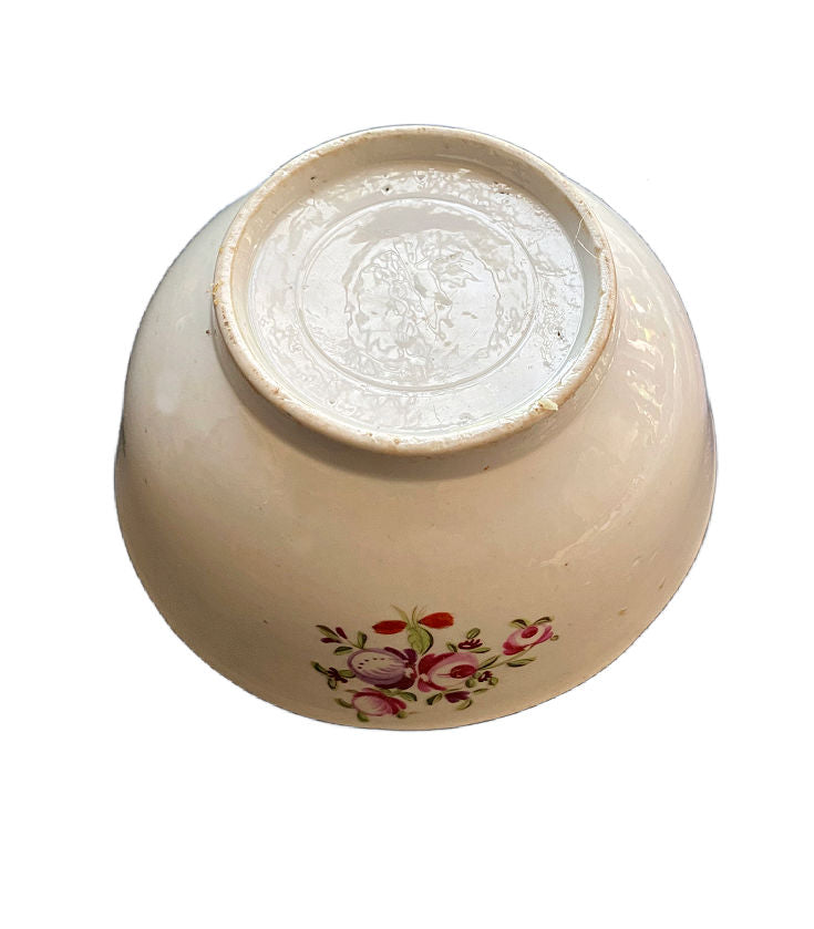 Antique Chinese Export Bowl in Famille Rose Palette