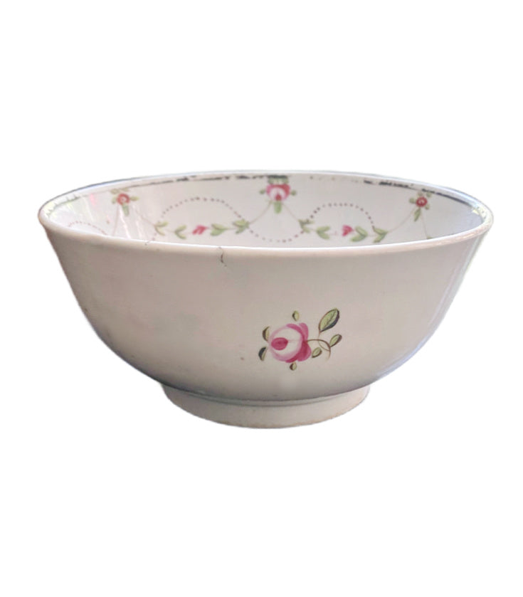 Antique Chinese Export Bowl in Famille Rose Palette