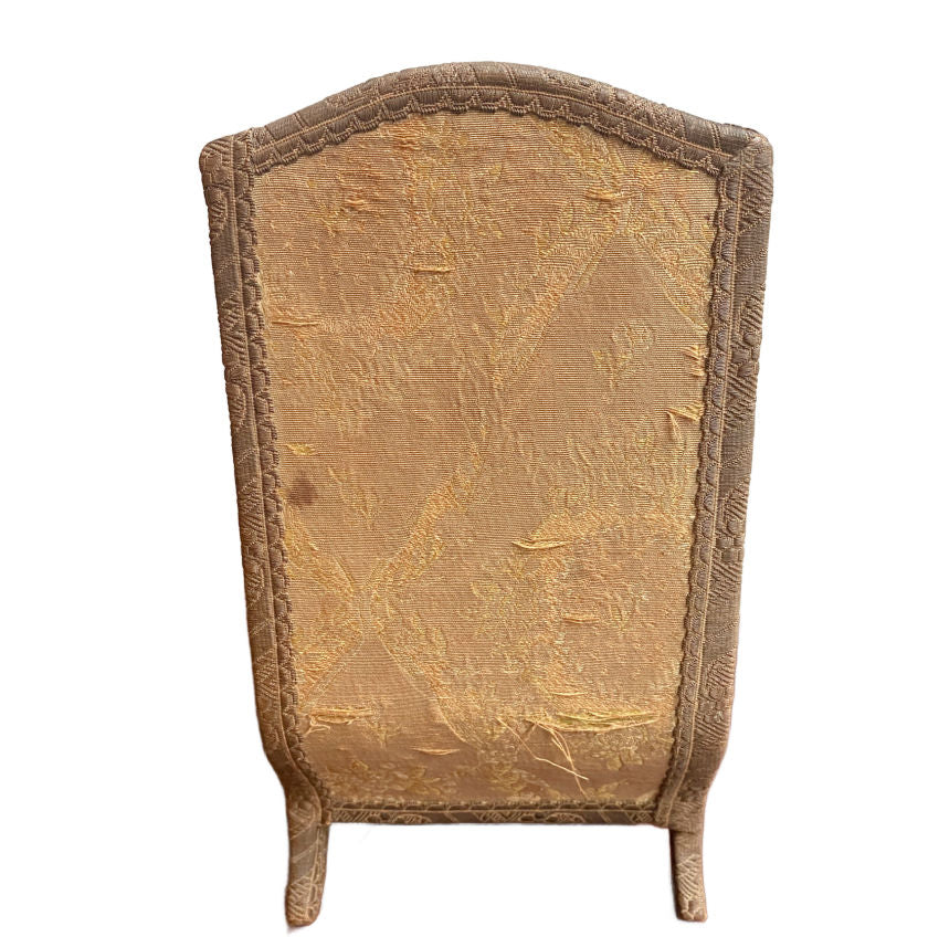 Exceptional antique French miniature sedan chair vitrine in silk and gilt, a rare display case with romantic presence for treasured keepsakes or curiosities.