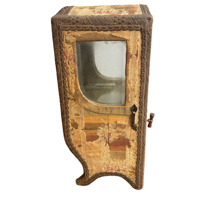 Exceptional antique French miniature sedan chair vitrine in silk and gilt, a rare display case with romantic presence for treasured keepsakes or curiosities.