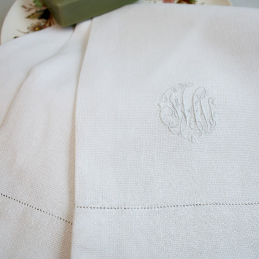 Estate Large Pique White Monogrammed Guest Towel FHI