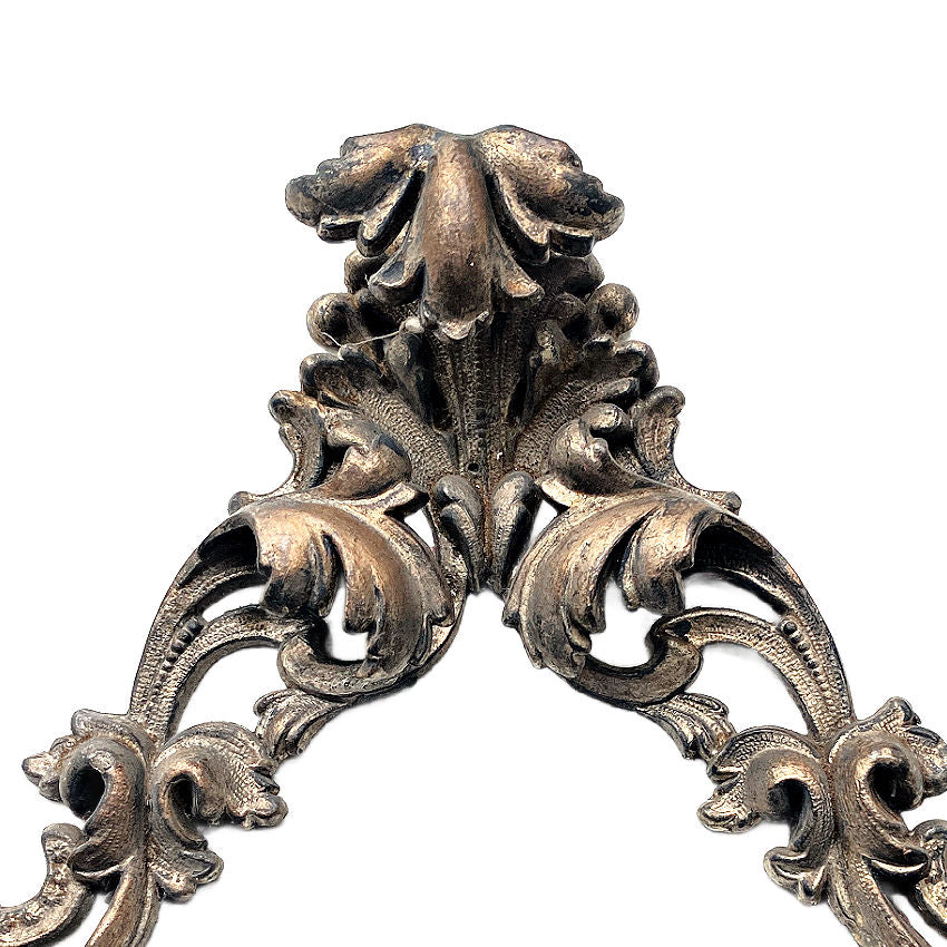 Top of antique european architectural salvage decorative element