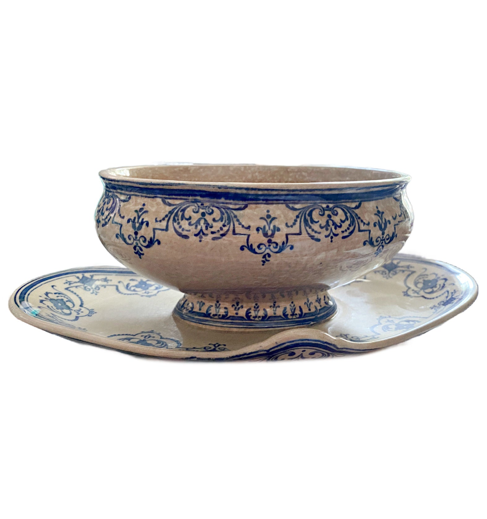 Blue hand-painted Moustiers faience