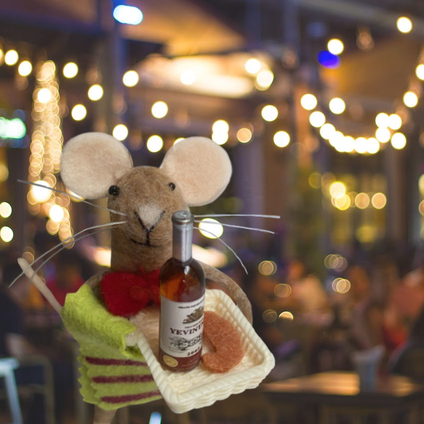 Felted mouse ornament for wine lovers