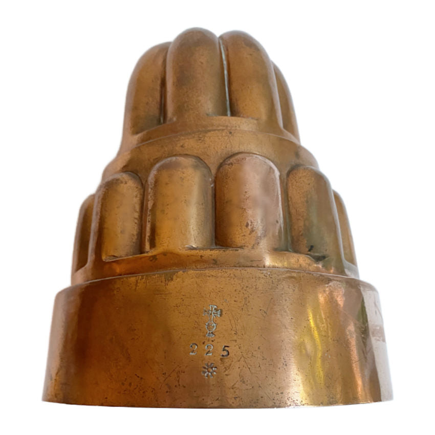 Benham and Froud, antique copper mold, copper jelly mould, Victorian kitchen, English copper, antique kitchen decor, culinary antiques, copper bakeware, Victorian mould, collectible copper, English antiques, farmhouse kitchen decor, heirloom kitchenware, large copper mold, decorative copper