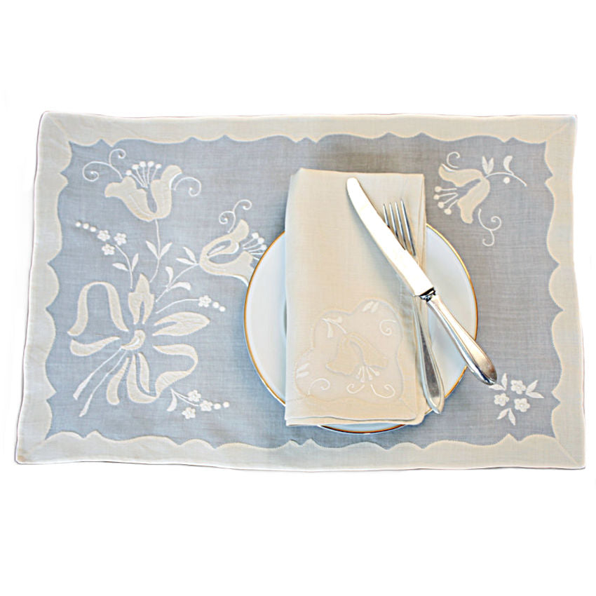 Exquisite Vintage Madeira Organdy 8-Piece Placemat &amp; Napkin Set – Bows, Tulips &amp; Hand Appliqué, Collector-Quality