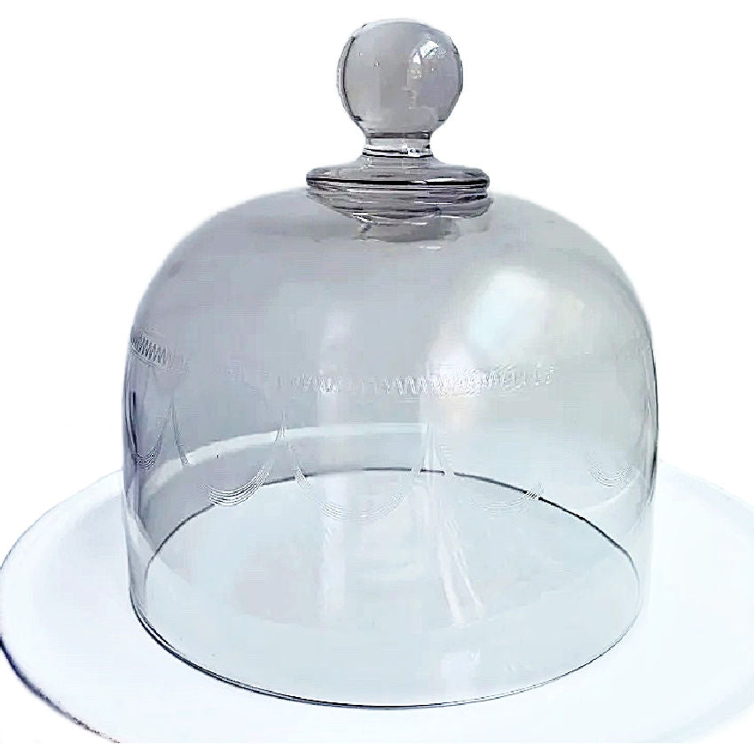 French 19th Century hand-blown glass cheese dome with engraved scalloped design and solid glass knob