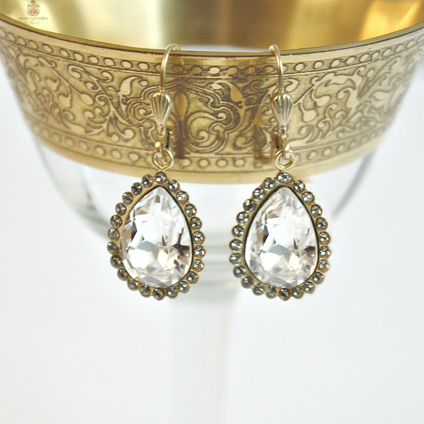 Diamant Crystal Teardrop With Stone Border Earrings