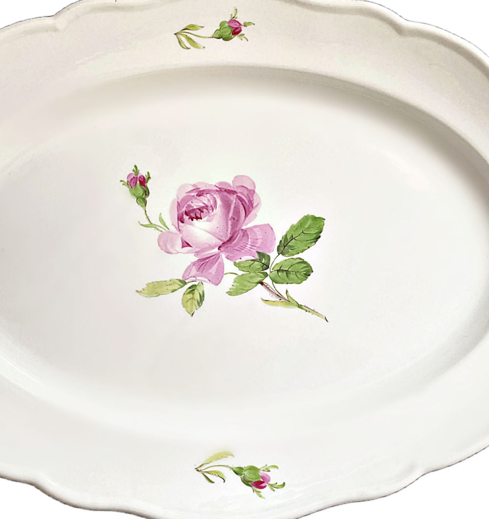 Large Antique Meissen Serving Dish in Hand-Painted Porcelain with Pink Roses 1st