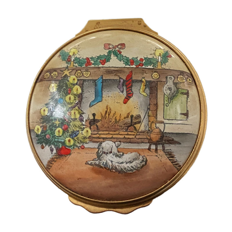 The compact round form—adorned with fine enamel and Cartier’s discreet marks—was designed to hold pills, a cherished ring, or another precious keepsake. Every curve and gleam speaks of refinement and enduring style, making it a lovely accent for a dressing table or a thoughtful gift for someone with exquisite taste.