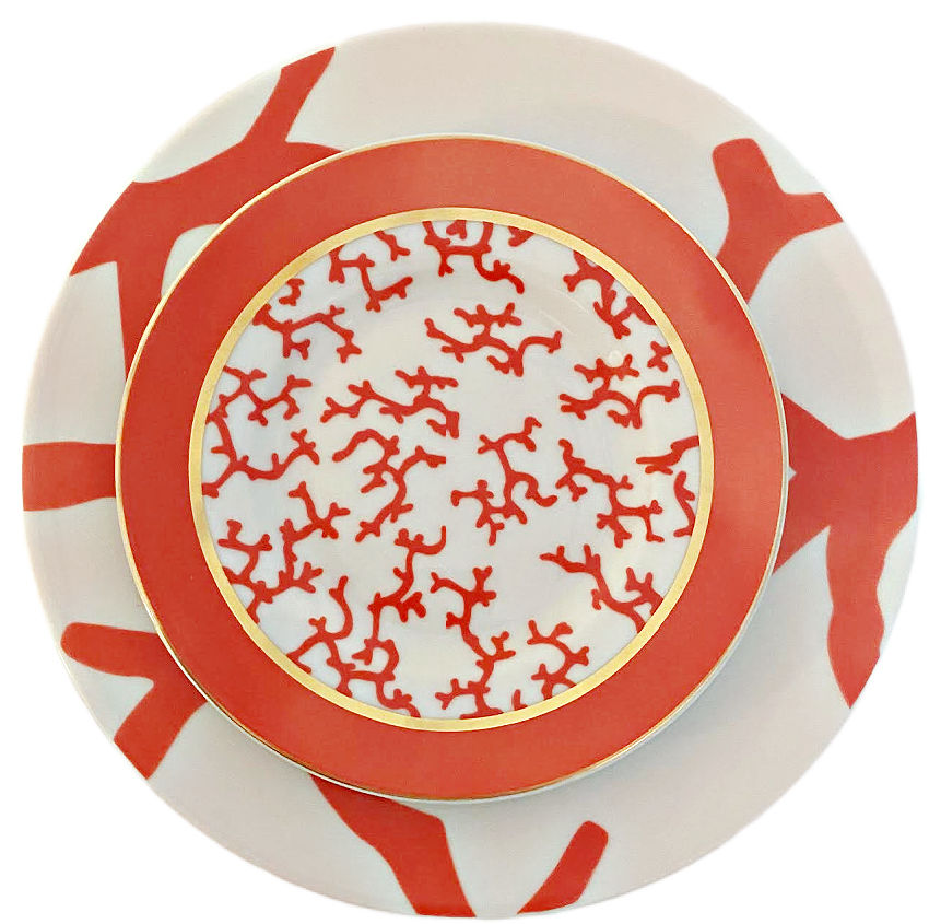 Raynaud Cristobal Coral plates in Limoges porcelain, 9&quot; and 6⅝&quot; set of four; bold coral motif by Alberto Pinto—luxurious, iconic French tableware.