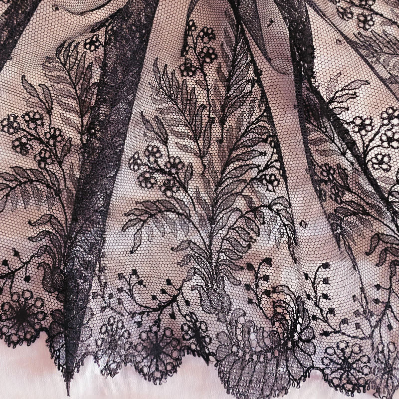 Bayeux lace hand made 