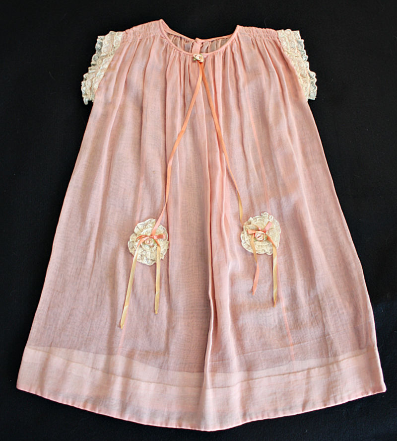 Antique French Peach Little Girl&#39;s Dress 1919