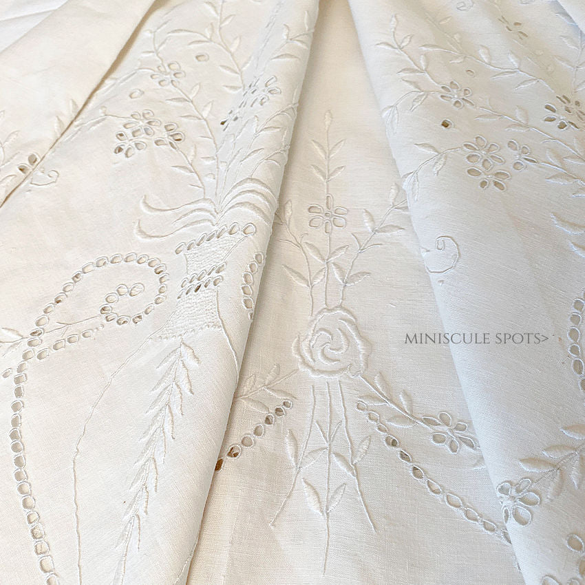 Antique Linen Hand Embroidered Madeira Round Tea Cloth Floral Urns