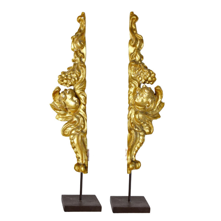 Pair Of 18th Century French Carved Giltwood Architectural Elements Depicting Angels