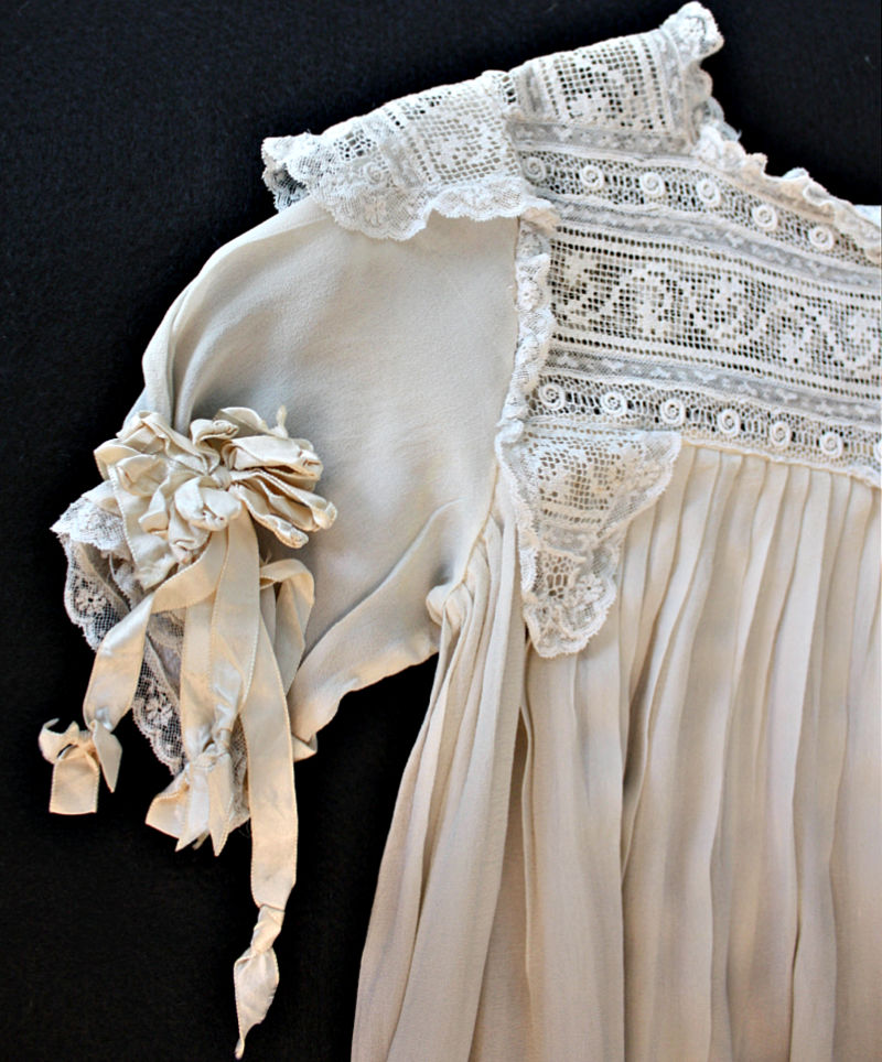 Antique French Dove Cream Silk Crepe and Lace Little Girl&#39;s Dress