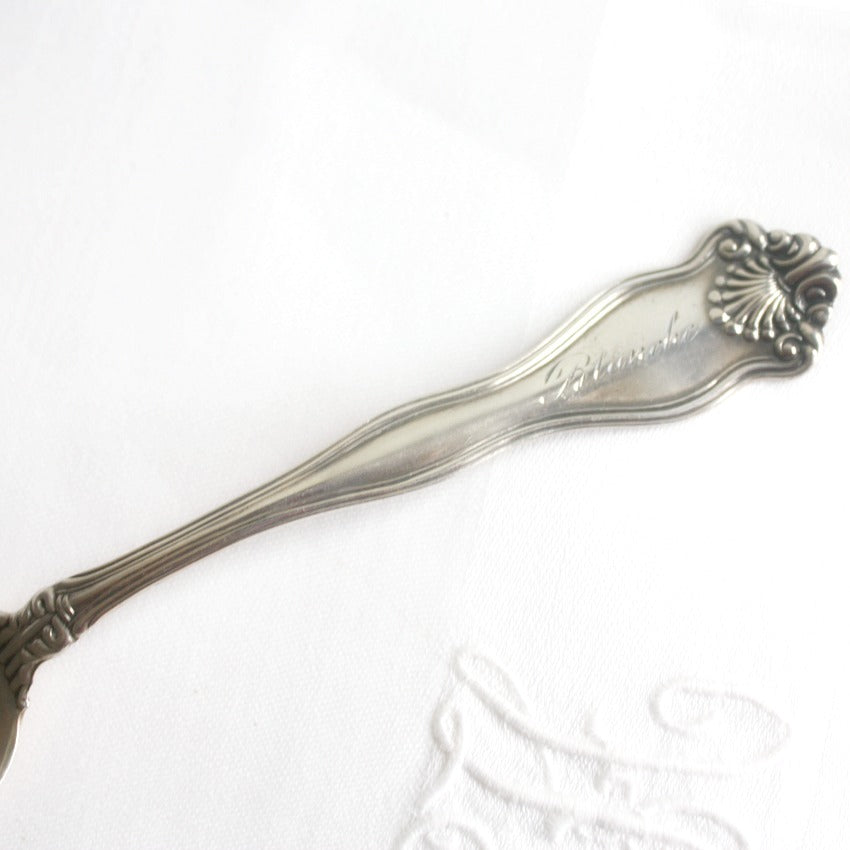 Antique Estate Sterling Five O'clock Tea Spoon with Shell