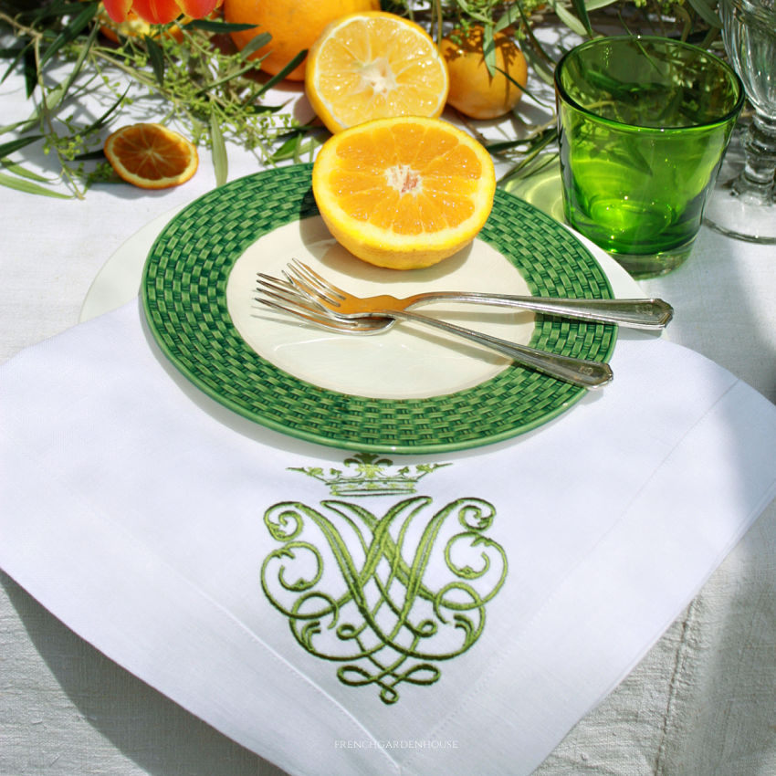 Set of 4 Luxury European Linen White Napkins Green Embroidered Royal Crest