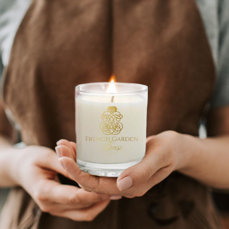 Luxury  Le Lac Chateau Candle