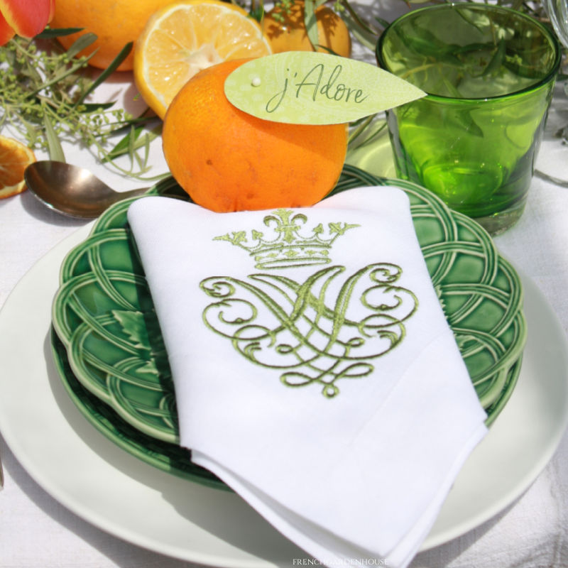 Set of 4 Luxury European Linen White Napkins Green Embroidered Royal Crest