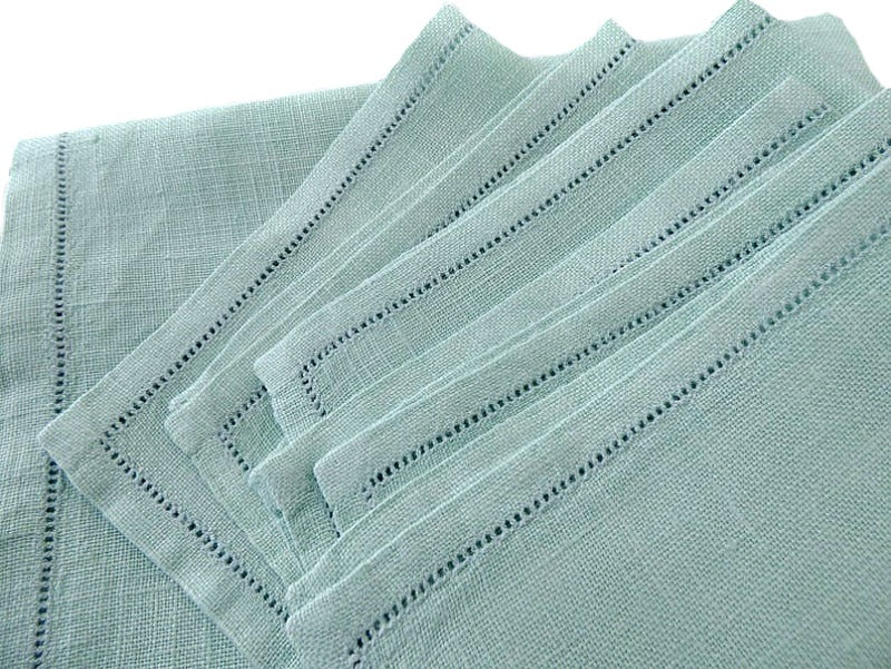 Vintage Pale Green Linen Tea Tablecloth with Napkin Setting for 4