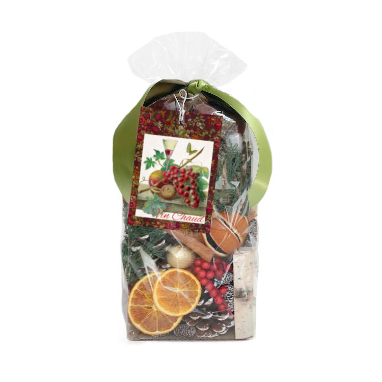 Warm Winter Potpourri with juniper citrus cassis and fir