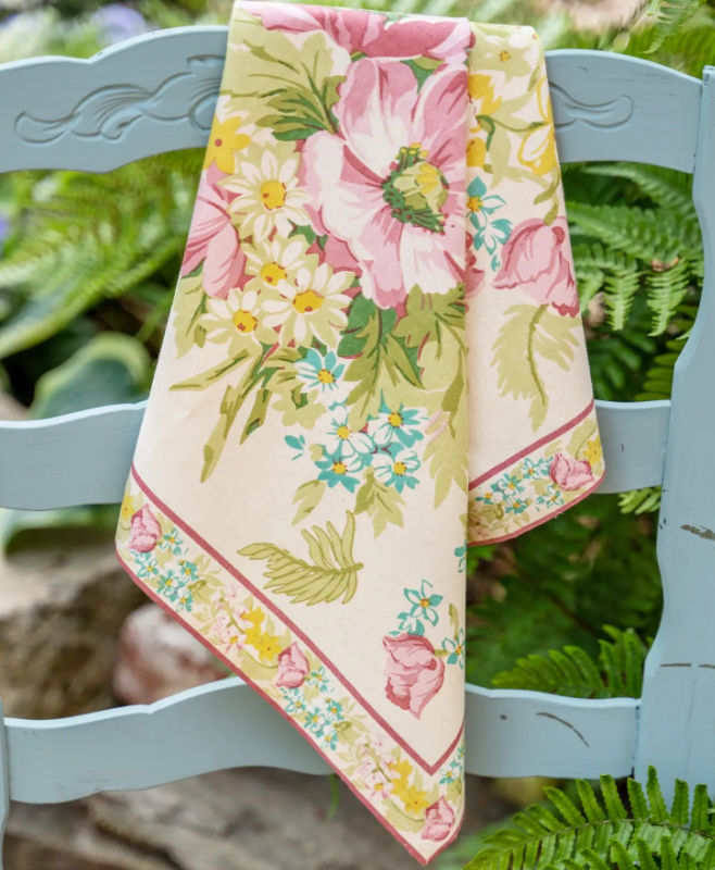 Vintage Garden Charm Napkins Set of 4