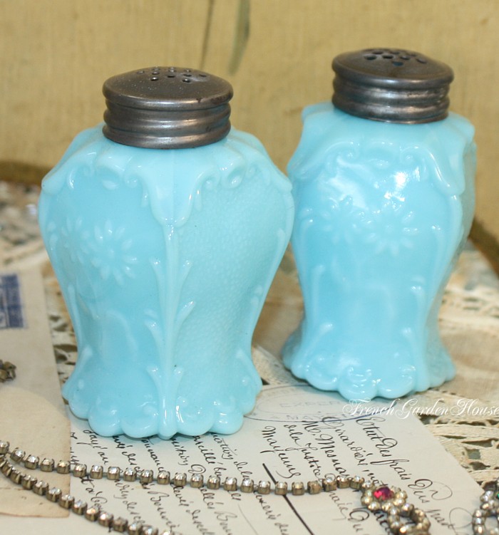 Secret Life of Antiques:  All Shook Up, Salt Shakers