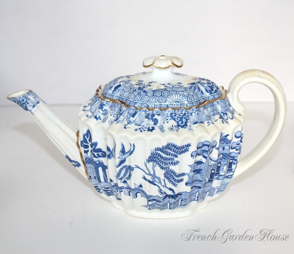 Secret Life of Antiques: Spode Mandarin {Blue Willow}