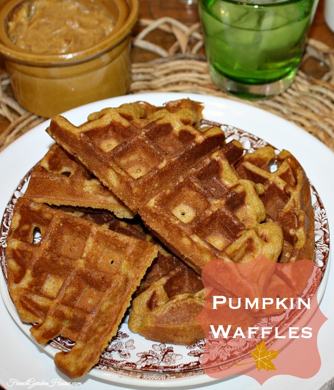 harvestbreakfastPumpkinwaffles