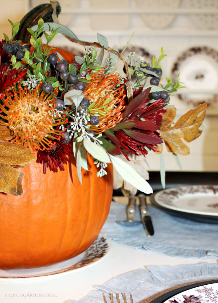 how to make a pumpkin centerpiece