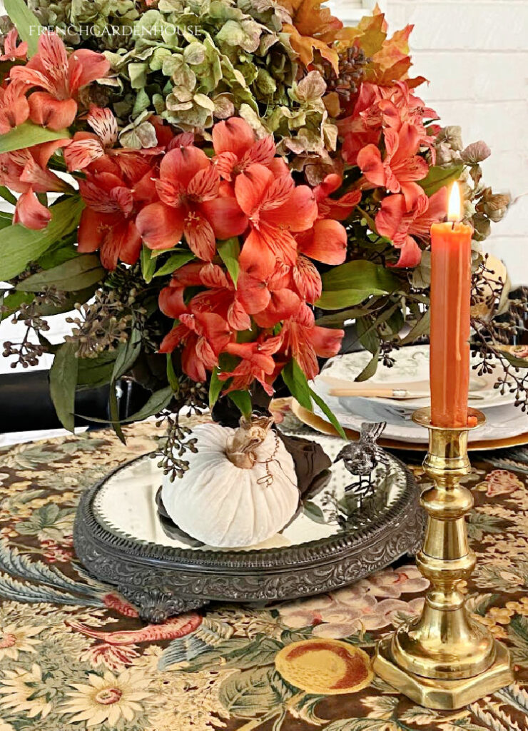 set a beautifully unique Thanksgiving table