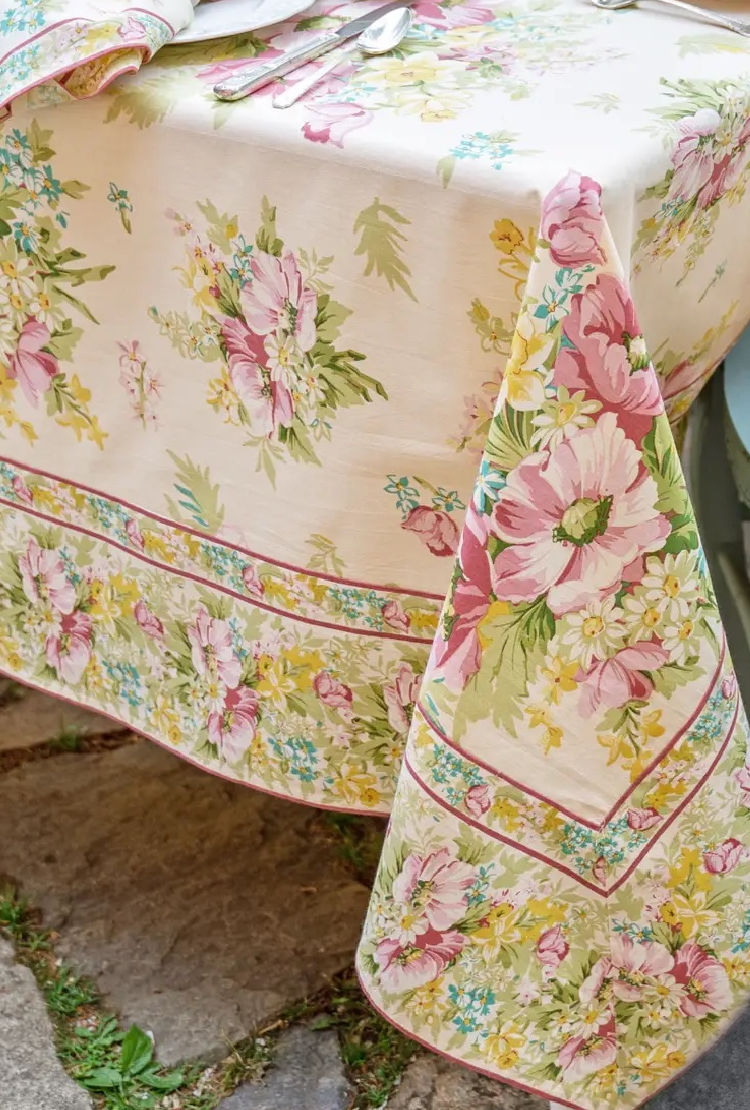 Garden table cloth