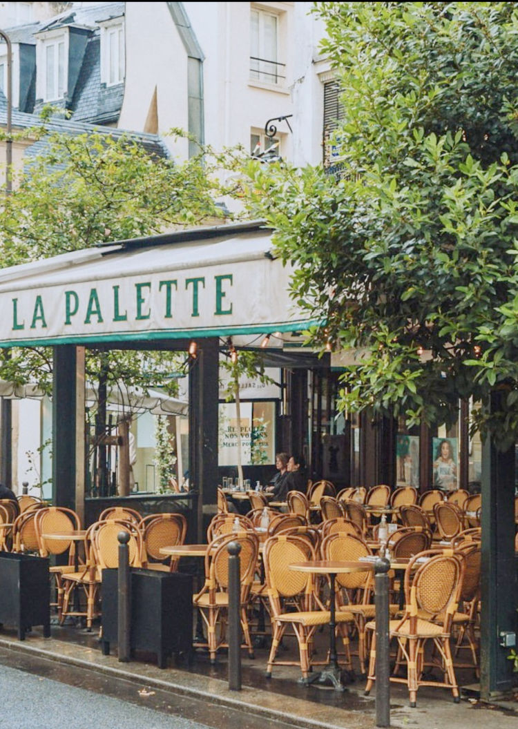 How to Drink Coffee Like a French Woman