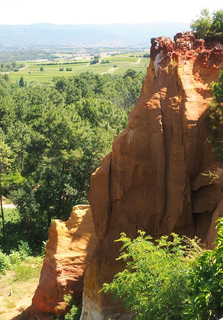 visit Roussillon