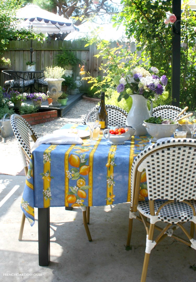 Five Secrets for Creating a Summer Tablescape