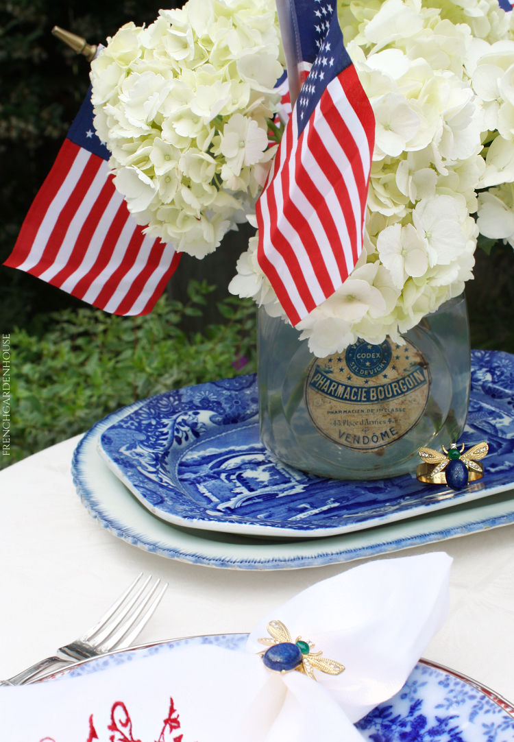 Summer Patriotic Table Setting