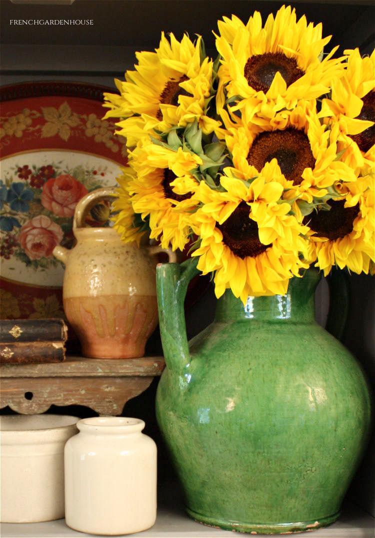 An Easy Sunflower Arrangement