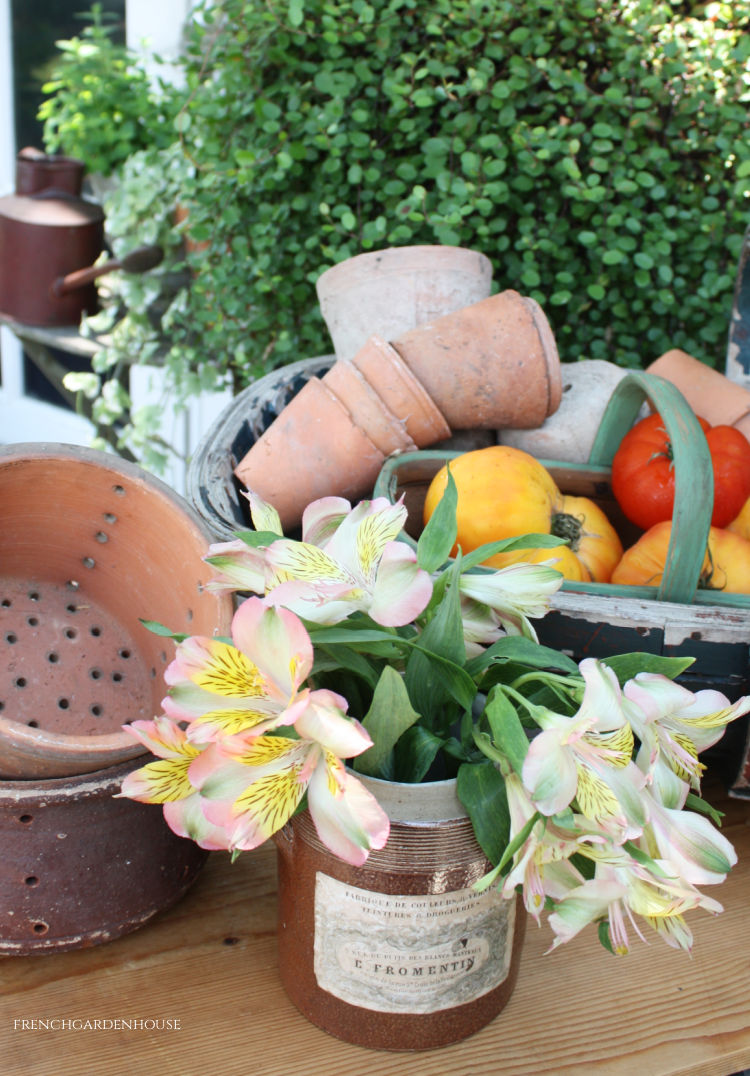 Create a door basket for summer