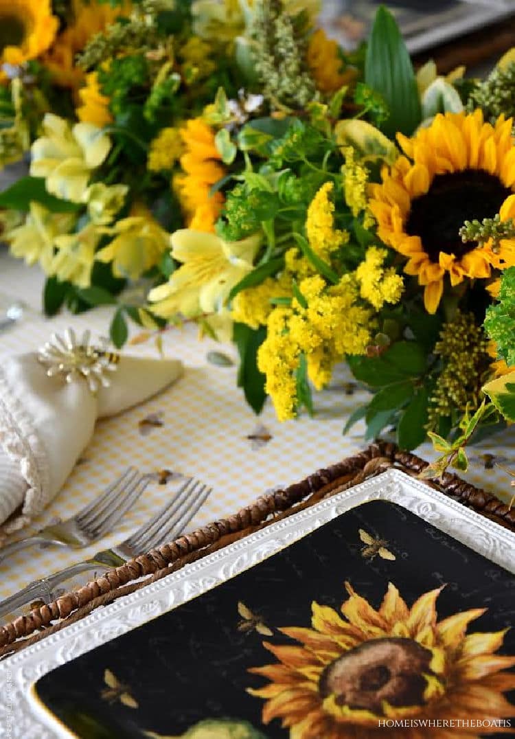 sunflower table setting